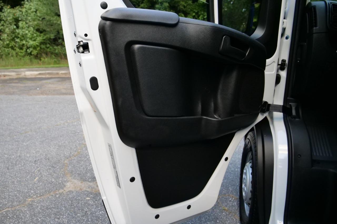 2024 Ram ProMaster 2500 Tradesman / Cargo Van / High Roof / 3.6L V6! High Point NC