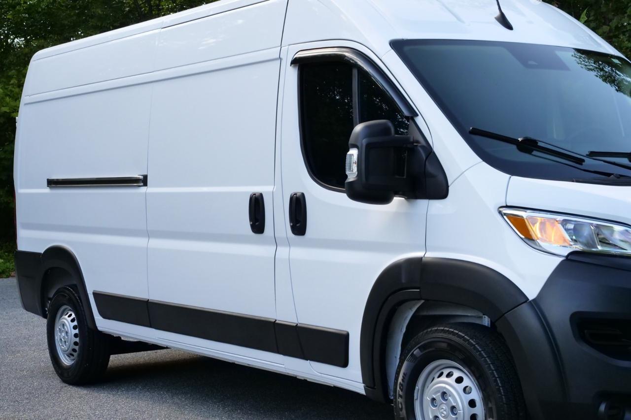 2024 Ram ProMaster 2500 Tradesman / Cargo Van / High Roof / 3.6L V6! High Point NC