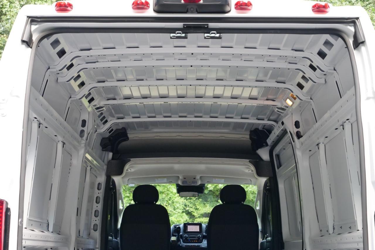 2024 Ram ProMaster 2500 Tradesman / Cargo Van / High Roof / 3.6L V6! High Point NC
