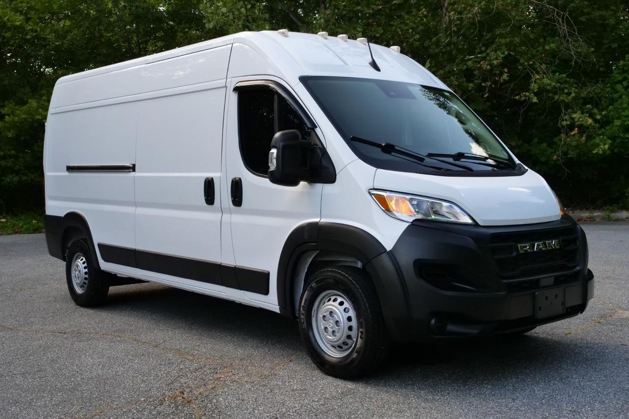 2024 Ram ProMaster 2500 Tradesman / Cargo Van / High Roof / 3.6L V6! High Point NC