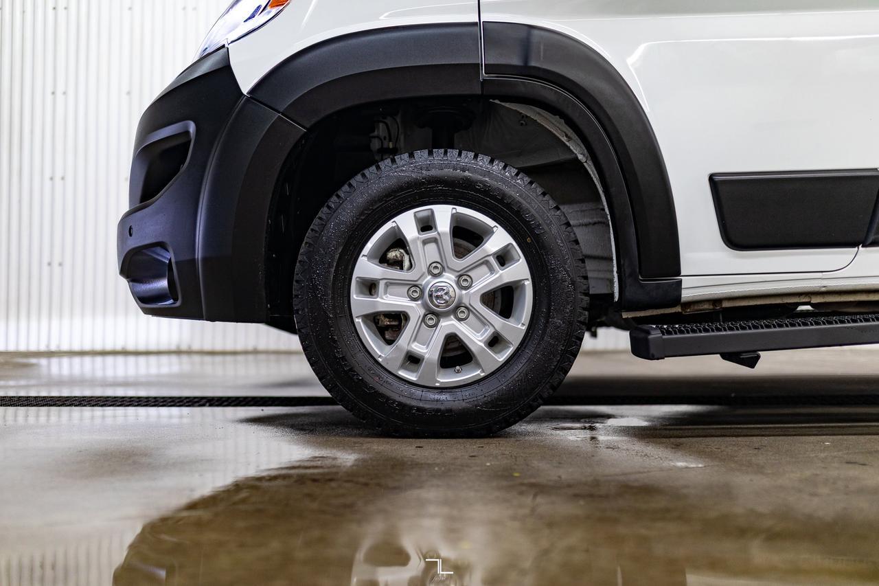 2024 Ram ProMaster 3500 SLT High Roof Cargo Van BCam Red Deer AB