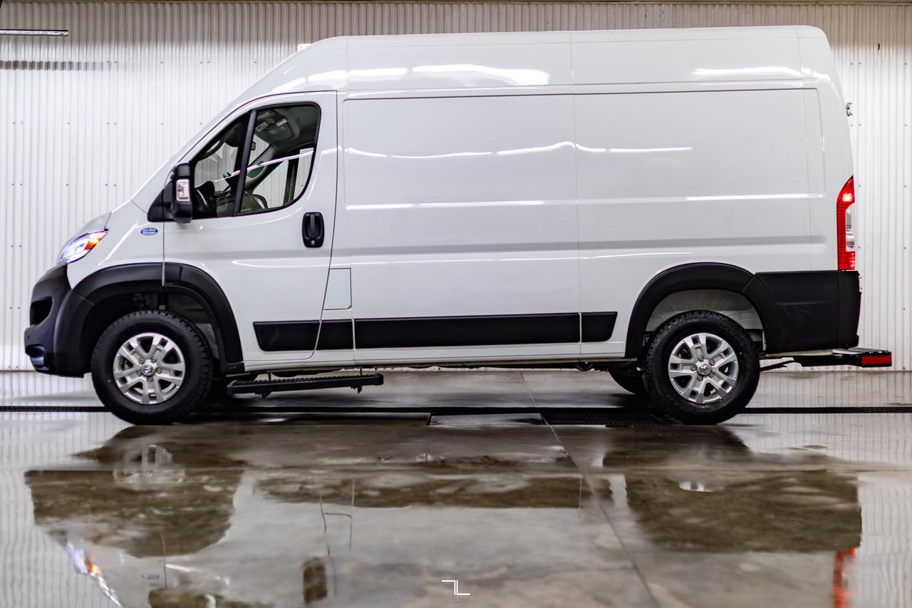 2024 Ram ProMaster 3500 SLT High Roof Cargo Van BCam Red Deer AB