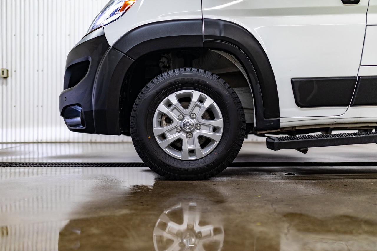 2024 Ram ProMaster 3500 SLT High Roof Cargo Van BCam Red Deer AB