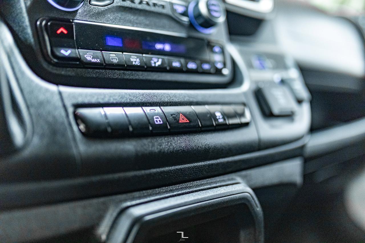 2024 Ram ProMaster SLT 2500 Ext High Roof Cargo Van BCam Remote Start Red Deer AB