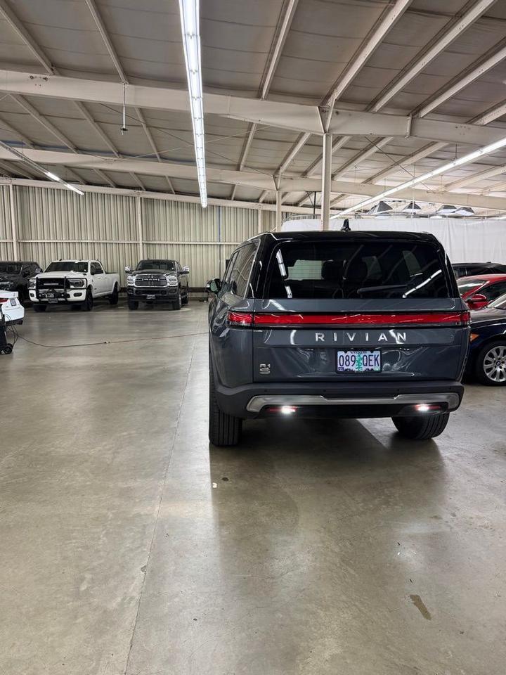 2024 Rivian R1S Portland OR