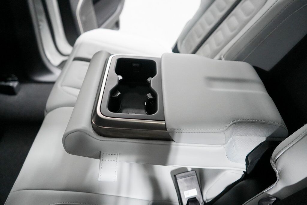 2024 Rivian R1S Tigard OR