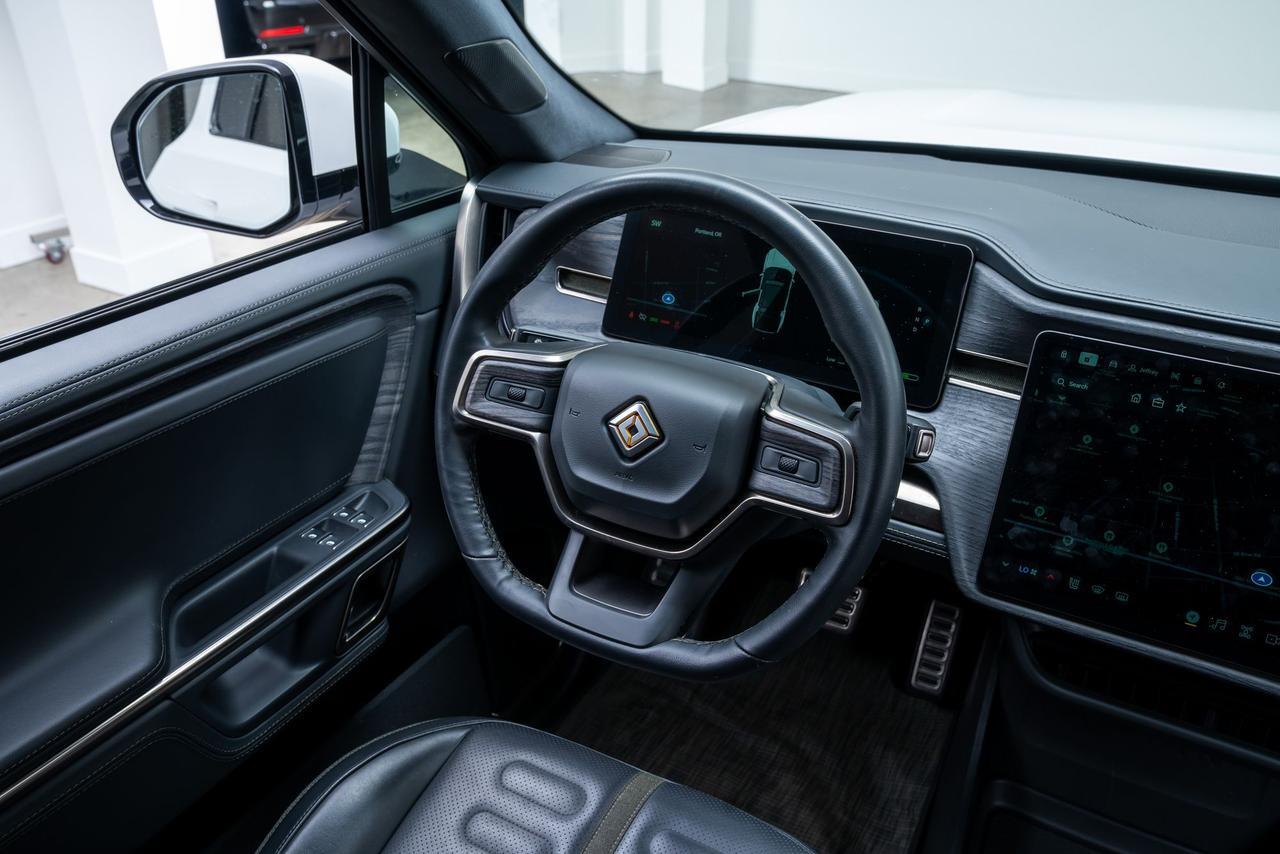 2024 Rivian R1S Adventure 1 Owner Vented Seats Portland OR