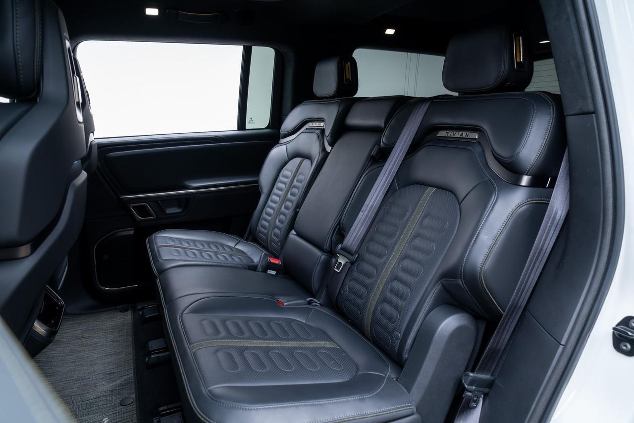 2024 Rivian R1S Adventure 1 Owner Vented Seats Portland OR