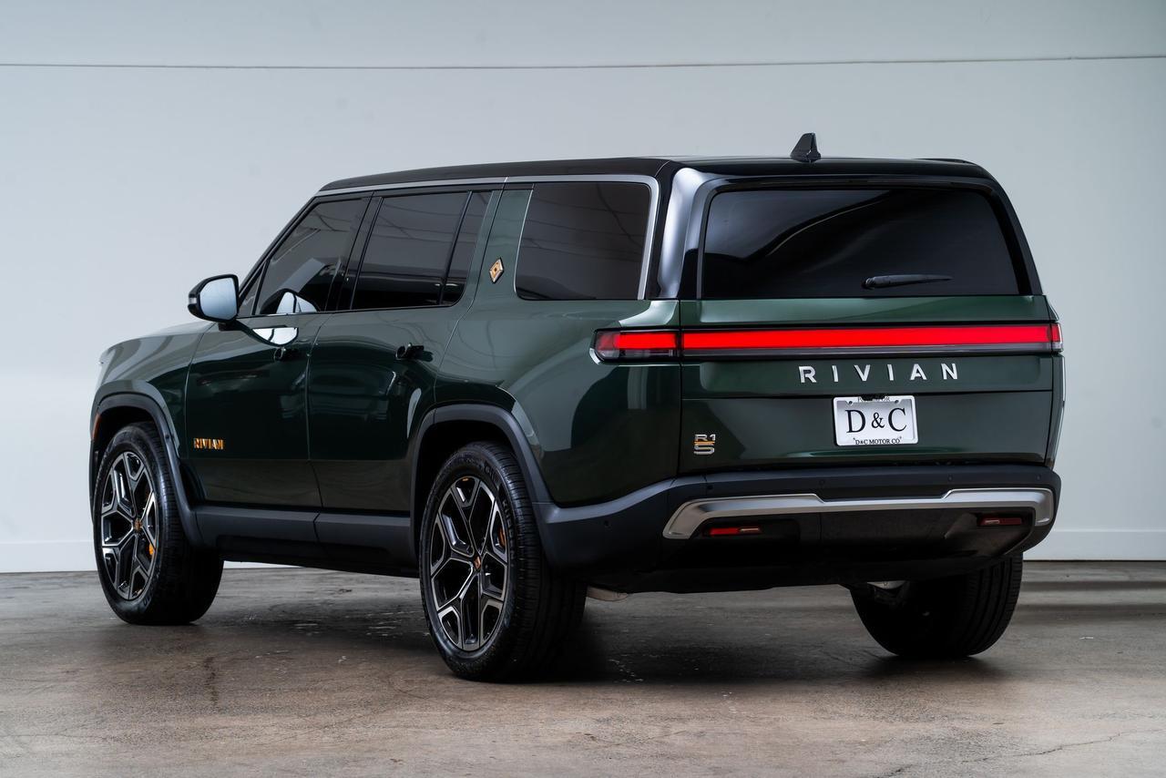 2024 Rivian R1S Adventure AWD Quad Motor Large Pack 3rd Row 1-Owner Portland OR
