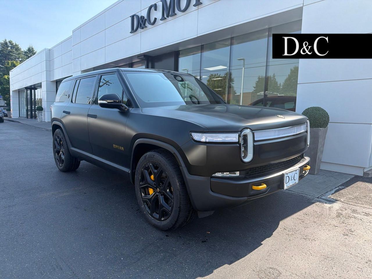 2024 Rivian R1S