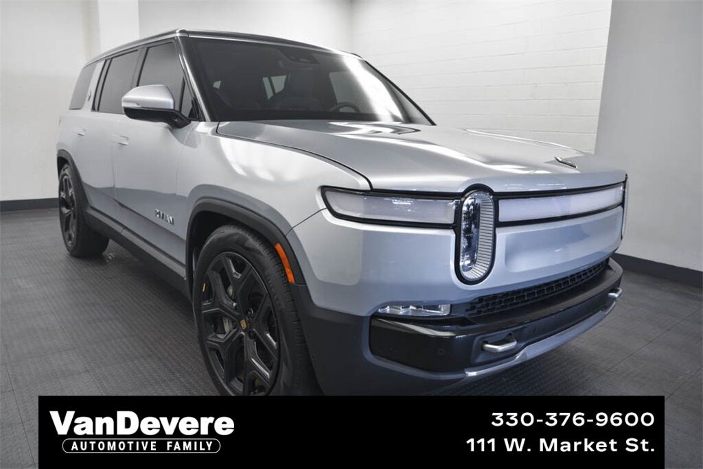 2024 Rivian R1S Adventure AKRON OH