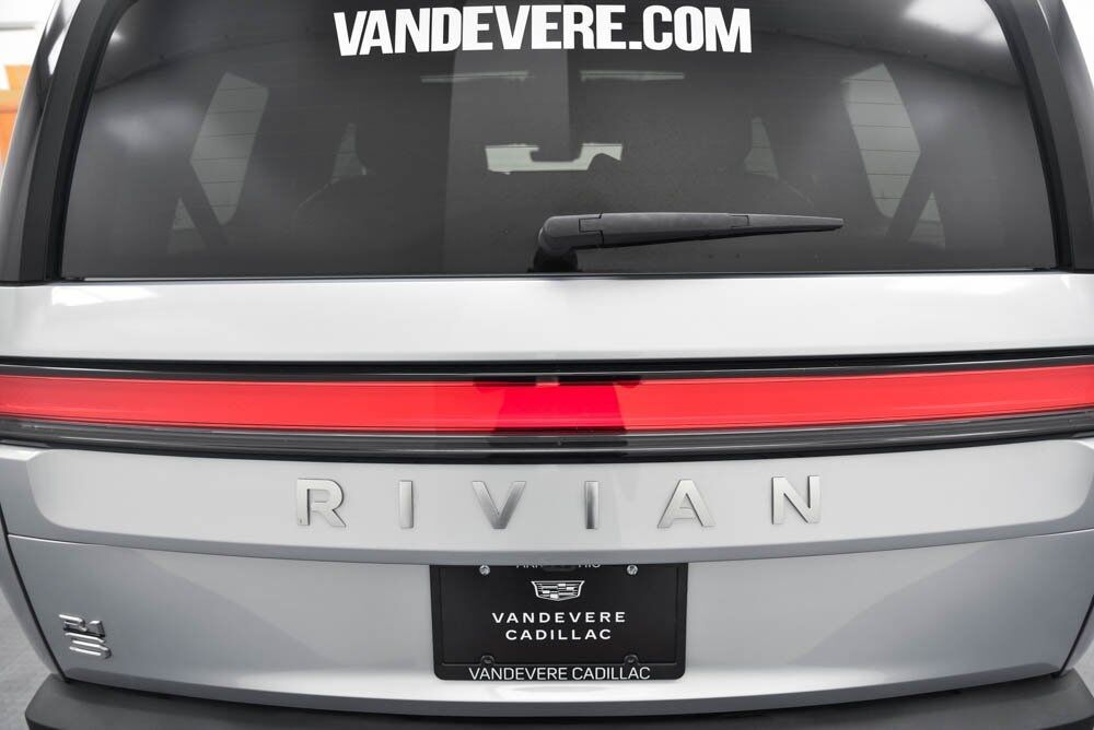 2024 Rivian R1S Adventure AKRON OH