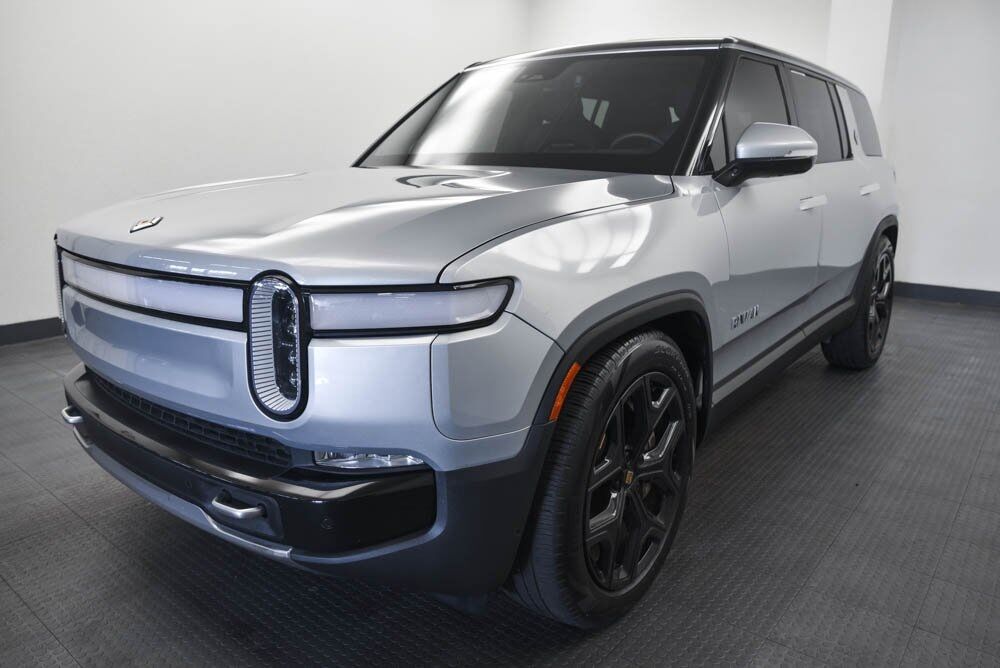 2024 Rivian R1S Adventure AKRON OH
