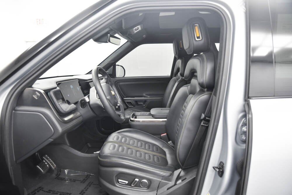 2024 Rivian R1S Adventure AKRON OH