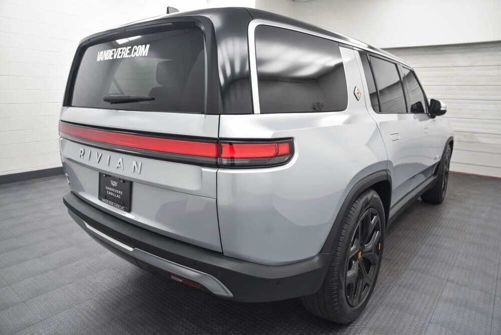 2024 Rivian R1S Adventure AKRON OH