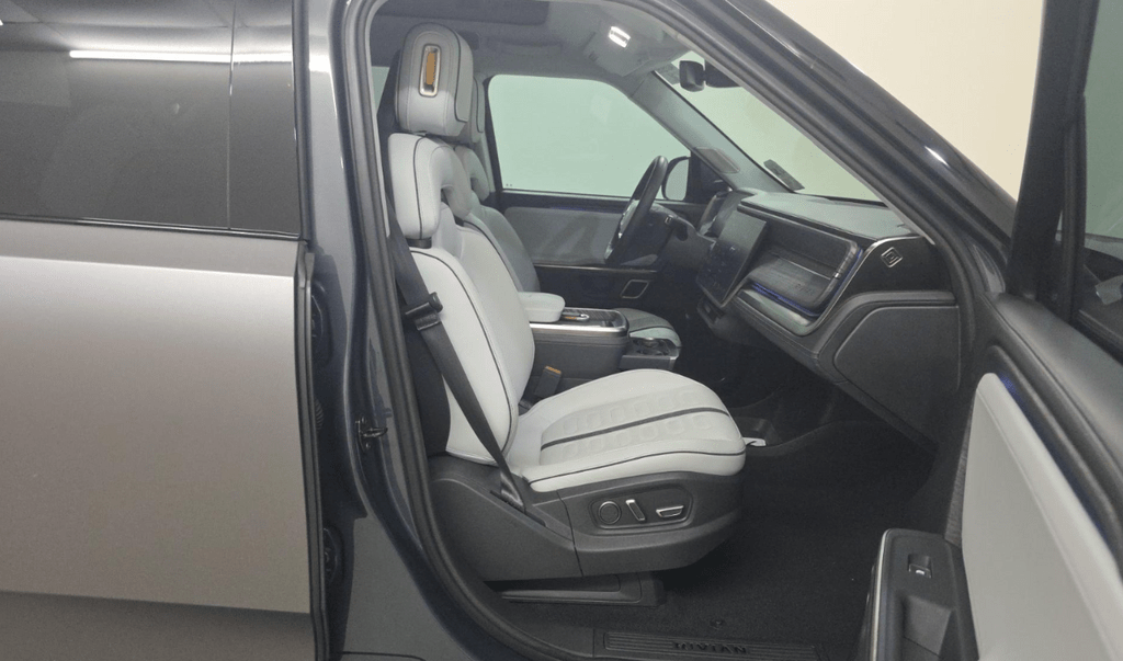 2024 Rivian R1S Adventure Dual Motor Perf Max Pack Portland OR