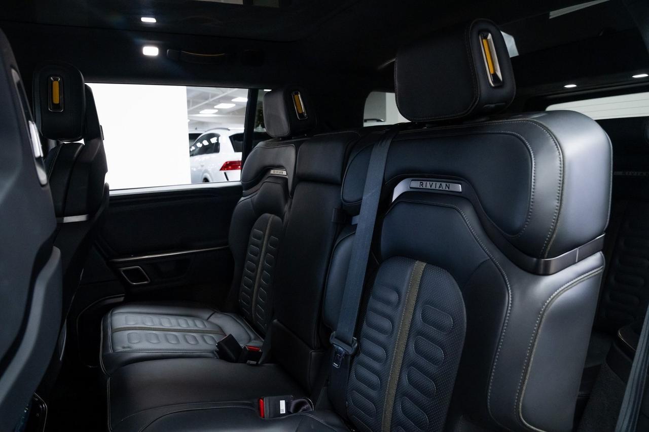 2024 Rivian R1S Adventure Heated Seats Quad Motor Large Pack Portland OR