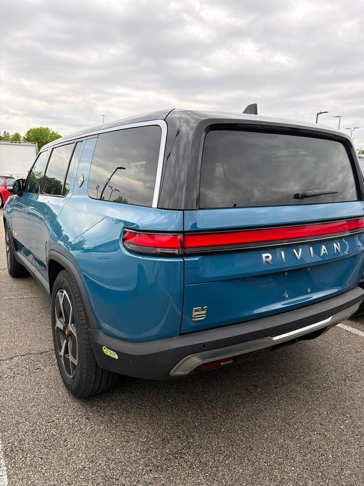2024 Rivian R1S Adventure Indianapolis IN
