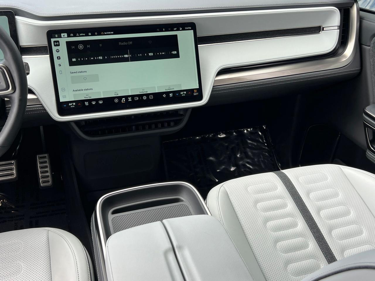 2024 Rivian R1S Adventure Indianapolis IN