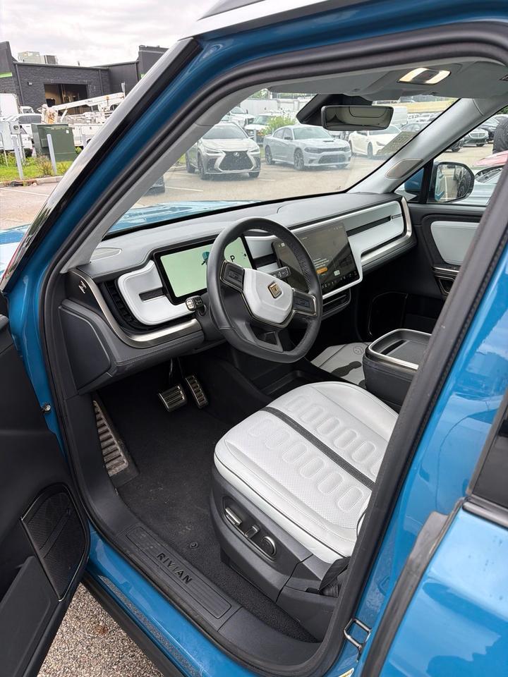 2024 Rivian R1S Adventure Indianapolis IN