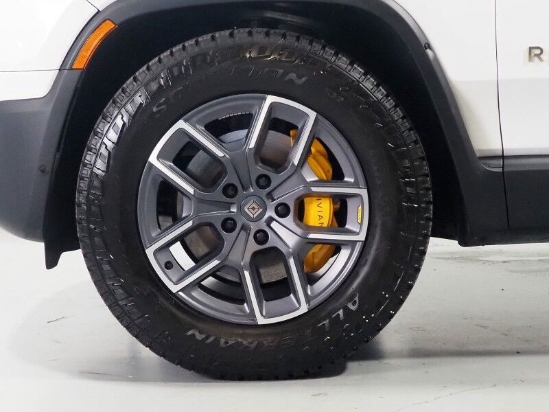 2024 Rivian R1S Adventure Package AWD *QUAD-MOTOR, LARGE BATTERY PACK, NAVIGATION, ADAPTIVE CRUISE, SAFETY ALERTS, 360 CAMERAS, PANO GLASS ROOF, LEATHER, CLIMATE SEATS, HEATED STEERING, 20 INCH WHEELS, MERIDIAN AUDIO, WIRELESS CHARGING Round Rock TX