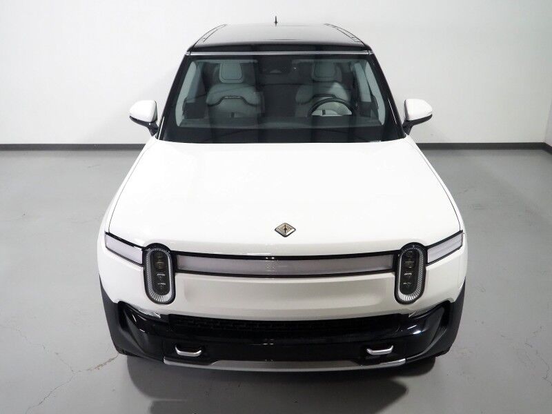 2024 Rivian R1S Adventure Package AWD *QUAD-MOTOR, LARGE BATTERY PACK, NAVIGATION, ADAPTIVE CRUISE, SAFETY ALERTS, 360 CAMERAS, PANO GLASS ROOF, LEATHER, CLIMATE SEATS, HEATED STEERING, 20 INCH WHEELS, MERIDIAN AUDIO, WIRELESS CHARGING Round Rock TX