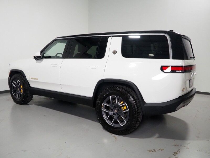 2024 Rivian R1S Adventure Package AWD *QUAD-MOTOR, LARGE BATTERY PACK, NAVIGATION, ADAPTIVE CRUISE, SAFETY ALERTS, 360 CAMERAS, PANO GLASS ROOF, LEATHER, CLIMATE SEATS, HEATED STEERING, 20 INCH WHEELS, MERIDIAN AUDIO, WIRELESS CHARGING Round Rock TX