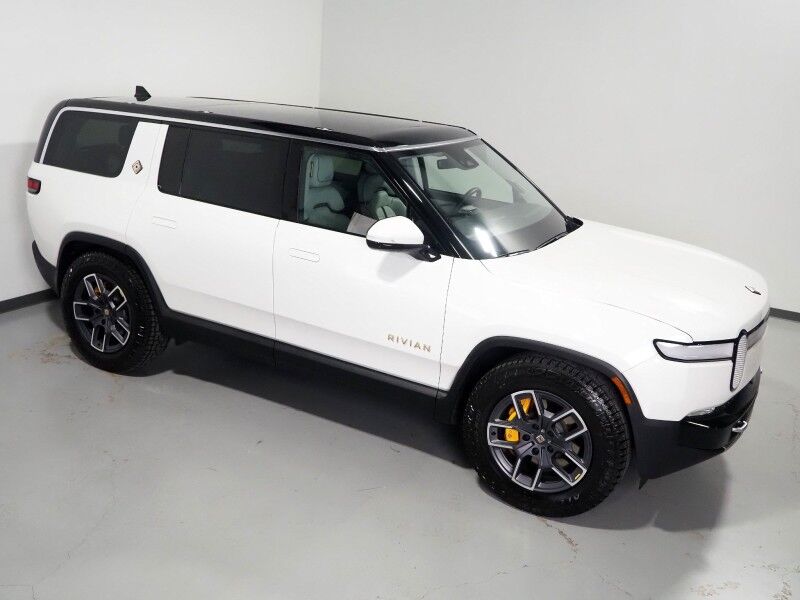 2024 Rivian R1S Adventure Package AWD *QUAD-MOTOR, LARGE BATTERY PACK, NAVIGATION, ADAPTIVE CRUISE, SAFETY ALERTS, 360 CAMERAS, PANO GLASS ROOF, LEATHER, CLIMATE SEATS, HEATED STEERING, 20 INCH WHEELS, MERIDIAN AUDIO, WIRELESS CHARGING Round Rock TX
