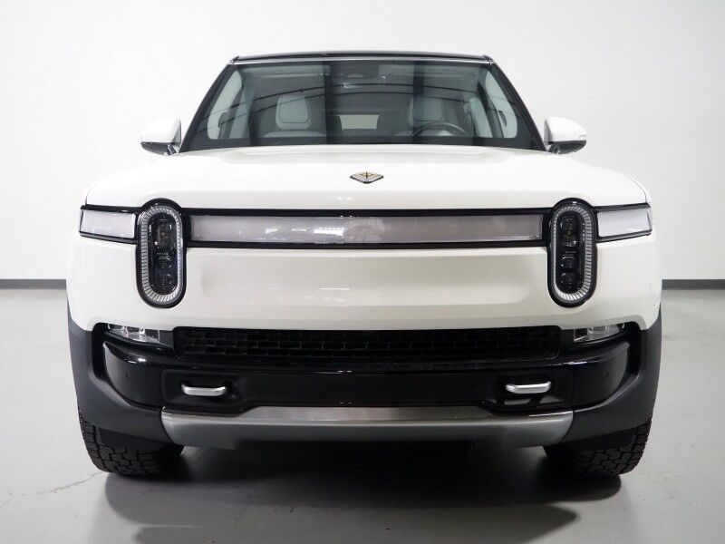 2024 Rivian R1S Adventure Package AWD *QUAD-MOTOR, LARGE BATTERY PACK, NAVIGATION, ADAPTIVE CRUISE, SAFETY ALERTS, 360 CAMERAS, PANO GLASS ROOF, LEATHER, CLIMATE SEATS, HEATED STEERING, 20 INCH WHEELS, MERIDIAN AUDIO, WIRELESS CHARGING Round Rock TX