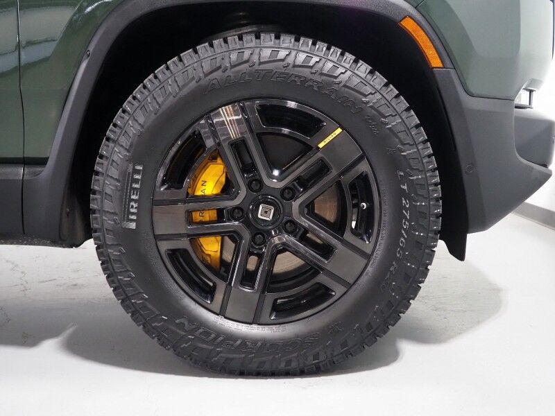 2024 Rivian R1S Adventure Package AWD *QUAD-MOTOR, LARGE BATTERY PACK, NAVIGATION, ADAPTIVE CRUISE, SAFETY ALERTS, 360 CAMERAS, PANO GLASS ROOF, LEATHER, CLIMATE SEATS, HEATED STEERING, 20 INCH WHEELS, MERIDIAN AUDIO, WIRELESS CHARGING Round Rock TX