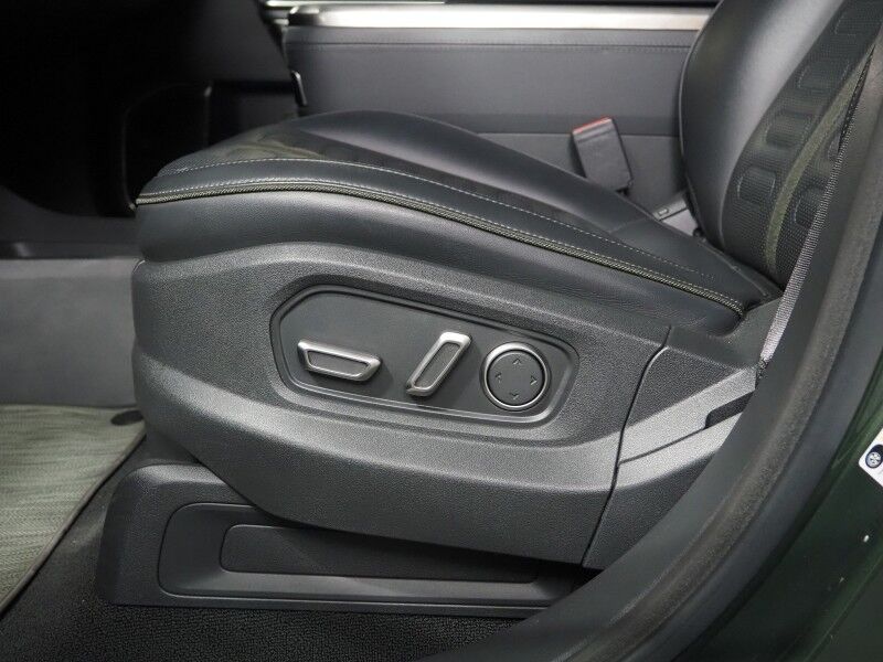 2024 Rivian R1S Adventure Package AWD *QUAD-MOTOR, LARGE BATTERY PACK, NAVIGATION, ADAPTIVE CRUISE, SAFETY ALERTS, 360 CAMERAS, PANO GLASS ROOF, LEATHER, CLIMATE SEATS, HEATED STEERING, 20 INCH WHEELS, MERIDIAN AUDIO, WIRELESS CHARGING Round Rock TX