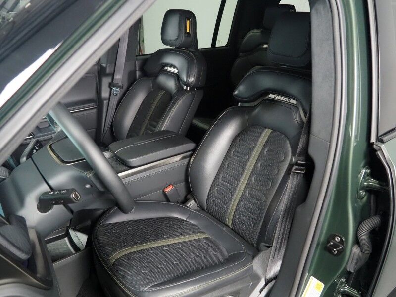 2024 Rivian R1S Adventure Package AWD *QUAD-MOTOR, LARGE BATTERY PACK, NAVIGATION, ADAPTIVE CRUISE, SAFETY ALERTS, 360 CAMERAS, PANO GLASS ROOF, LEATHER, CLIMATE SEATS, HEATED STEERING, 20 INCH WHEELS, MERIDIAN AUDIO, WIRELESS CHARGING Round Rock TX