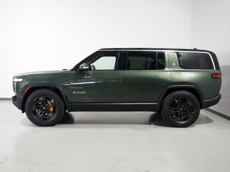 2024 Rivian R1S Adventure Package AWD *QUAD-MOTOR, LARGE BATTERY PACK, NAVIGATION, ADAPTIVE CRUISE, SAFETY ALERTS, 360 CAMERAS, PANO GLASS ROOF, LEATHER, CLIMATE SEATS, HEATED STEERING, 20 INCH WHEELS, MERIDIAN AUDIO, WIRELESS CHARGING Round Rock TX