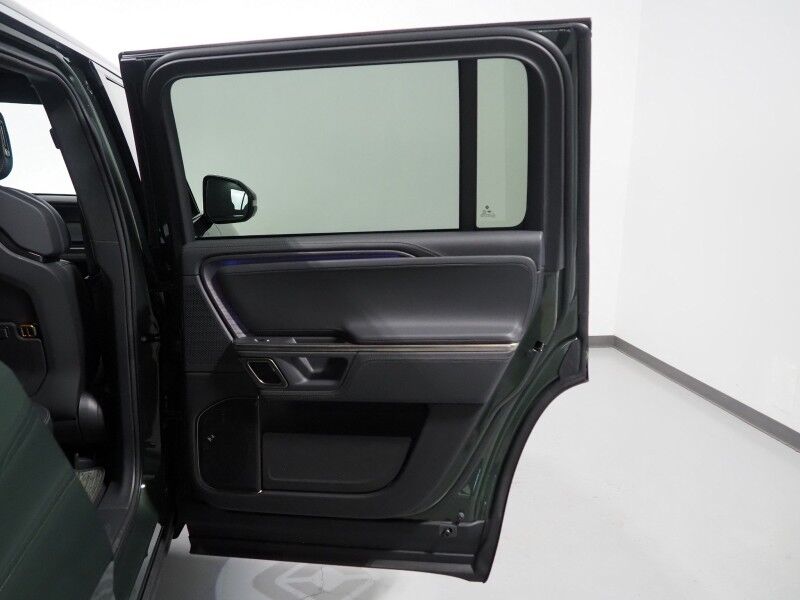 2024 Rivian R1S Adventure Package AWD *QUAD-MOTOR, LARGE BATTERY PACK, NAVIGATION, ADAPTIVE CRUISE, SAFETY ALERTS, 360 CAMERAS, PANO GLASS ROOF, LEATHER, CLIMATE SEATS, HEATED STEERING, 20 INCH WHEELS, MERIDIAN AUDIO, WIRELESS CHARGING Round Rock TX