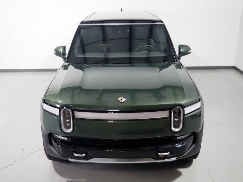 2024 Rivian R1S Adventure Package AWD *QUAD-MOTOR, LARGE BATTERY PACK, NAVIGATION, ADAPTIVE CRUISE, SAFETY ALERTS, 360 CAMERAS, PANO GLASS ROOF, LEATHER, CLIMATE SEATS, HEATED STEERING, 20 INCH WHEELS, MERIDIAN AUDIO, WIRELESS CHARGING Round Rock TX