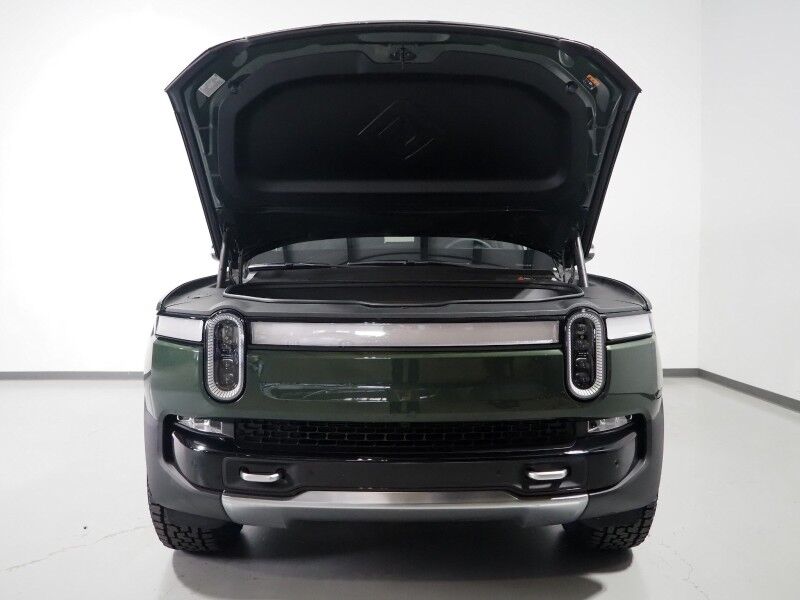 2024 Rivian R1S Adventure Package AWD *QUAD-MOTOR, LARGE BATTERY PACK, NAVIGATION, ADAPTIVE CRUISE, SAFETY ALERTS, 360 CAMERAS, PANO GLASS ROOF, LEATHER, CLIMATE SEATS, HEATED STEERING, 20 INCH WHEELS, MERIDIAN AUDIO, WIRELESS CHARGING Round Rock TX