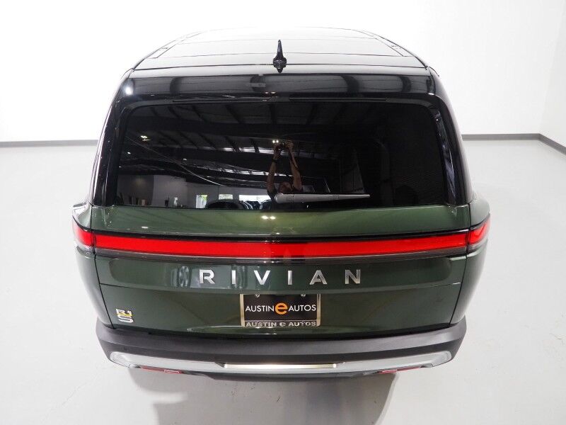 2024 Rivian R1S Adventure Package AWD *QUAD-MOTOR, LARGE BATTERY PACK, NAVIGATION, ADAPTIVE CRUISE, SAFETY ALERTS, 360 CAMERAS, PANO GLASS ROOF, LEATHER, CLIMATE SEATS, HEATED STEERING, 20 INCH WHEELS, MERIDIAN AUDIO, WIRELESS CHARGING Round Rock TX