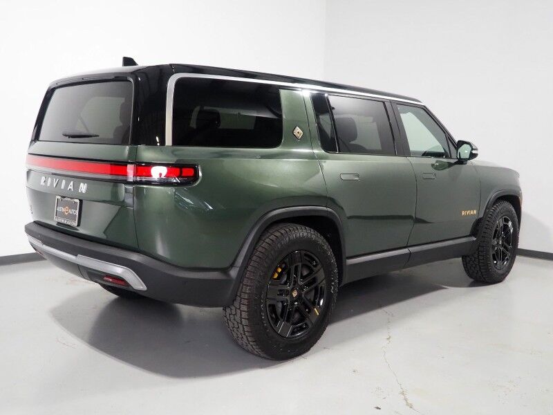 2024 Rivian R1S Adventure Package AWD *QUAD-MOTOR, LARGE BATTERY PACK, NAVIGATION, ADAPTIVE CRUISE, SAFETY ALERTS, 360 CAMERAS, PANO GLASS ROOF, LEATHER, CLIMATE SEATS, HEATED STEERING, 20 INCH WHEELS, MERIDIAN AUDIO, WIRELESS CHARGING Round Rock TX
