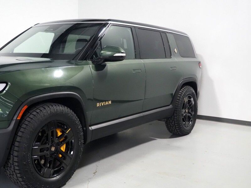 2024 Rivian R1S Adventure Package AWD *QUAD-MOTOR, LARGE BATTERY PACK, NAVIGATION, ADAPTIVE CRUISE, SAFETY ALERTS, 360 CAMERAS, PANO GLASS ROOF, LEATHER, CLIMATE SEATS, HEATED STEERING, 20 INCH WHEELS, MERIDIAN AUDIO, WIRELESS CHARGING Round Rock TX