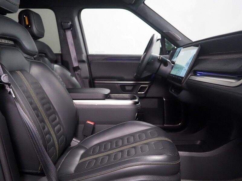 2024 Rivian R1S Adventure Package AWD *QUAD-MOTOR, LARGE BATTERY PACK, NAVIGATION, ADAPTIVE CRUISE, SAFETY ALERTS, 360 CAMERAS, PANO GLASS ROOF, LEATHER, CLIMATE SEATS, HEATED STEERING, 20 INCH WHEELS, MERIDIAN AUDIO, WIRELESS CHARGING Round Rock TX