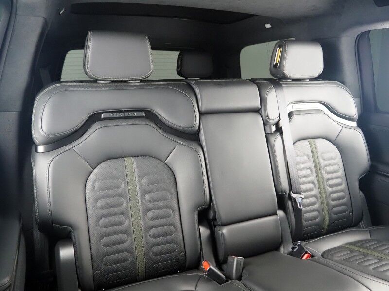 2024 Rivian R1S Adventure Package AWD *QUAD-MOTOR, LARGE BATTERY PACK, NAVIGATION, ADAPTIVE CRUISE, SAFETY ALERTS, 360 CAMERAS, PANO GLASS ROOF, LEATHER, CLIMATE SEATS, HEATED STEERING, 20 INCH WHEELS, MERIDIAN AUDIO, WIRELESS CHARGING Round Rock TX