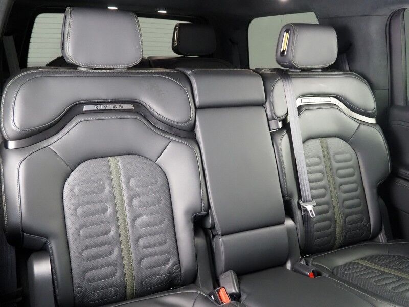 2024 Rivian R1S Adventure Package AWD *QUAD-MOTOR, LARGE BATTERY PACK, NAVIGATION, ADAPTIVE CRUISE, SAFETY ALERTS, 360 CAMERAS, PANO GLASS ROOF, LEATHER, CLIMATE SEATS, HEATED STEERING, 20 INCH WHEELS, MERIDIAN AUDIO, WIRELESS CHARGING Round Rock TX