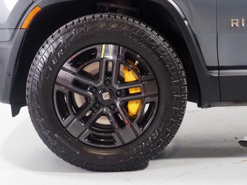 2024 Rivian R1S Adventure Package AWD *QUAD-MOTOR, LARGE BATTERY PACK, NAVIGATION, ADAPTIVE CRUISE, SAFETY ALERTS, 360 CAMERAS, PANO GLASS ROOF, LEATHER, CLIMATE SEATS, HEATED STEERING, 20 INCH WHEELS, MERIDIAN AUDIO, WIRELESS CHARGING Round Rock TX