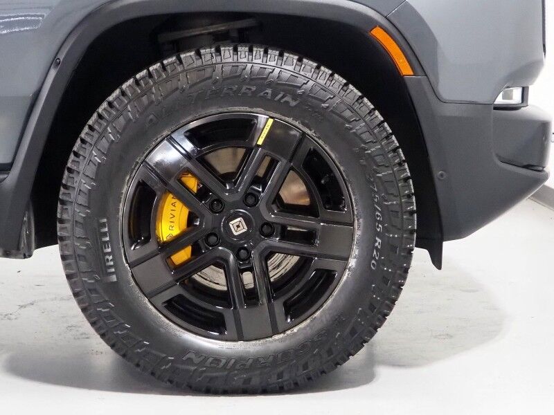 2024 Rivian R1S Adventure Package AWD *QUAD-MOTOR, LARGE BATTERY PACK, NAVIGATION, ADAPTIVE CRUISE, SAFETY ALERTS, 360 CAMERAS, PANO GLASS ROOF, LEATHER, CLIMATE SEATS, HEATED STEERING, 20 INCH WHEELS, MERIDIAN AUDIO, WIRELESS CHARGING Round Rock TX