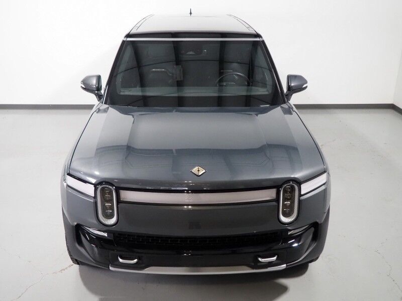 2024 Rivian R1S Adventure Package AWD *QUAD-MOTOR, LARGE BATTERY PACK, NAVIGATION, ADAPTIVE CRUISE, SAFETY ALERTS, 360 CAMERAS, PANO GLASS ROOF, LEATHER, CLIMATE SEATS, HEATED STEERING, 20 INCH WHEELS, MERIDIAN AUDIO, WIRELESS CHARGING Round Rock TX
