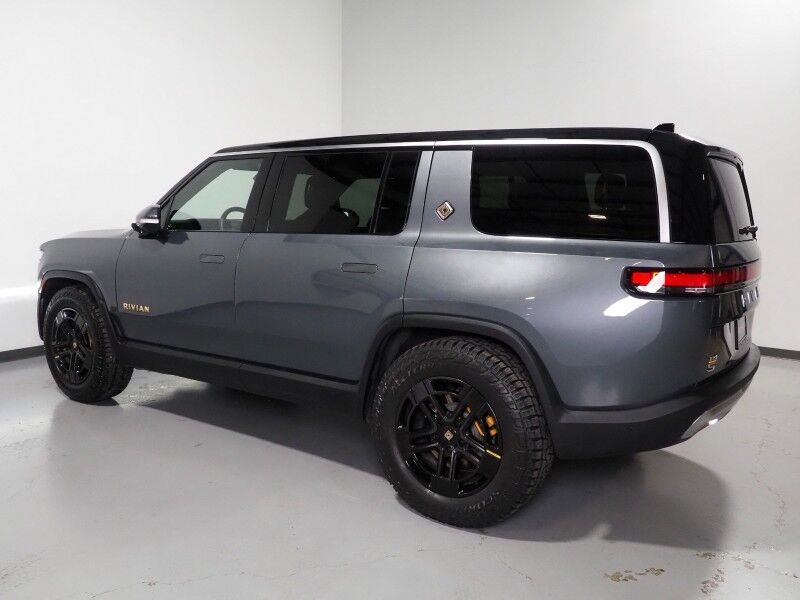 2024 Rivian R1S Adventure Package AWD *QUAD-MOTOR, LARGE BATTERY PACK, NAVIGATION, ADAPTIVE CRUISE, SAFETY ALERTS, 360 CAMERAS, PANO GLASS ROOF, LEATHER, CLIMATE SEATS, HEATED STEERING, 20 INCH WHEELS, MERIDIAN AUDIO, WIRELESS CHARGING Round Rock TX