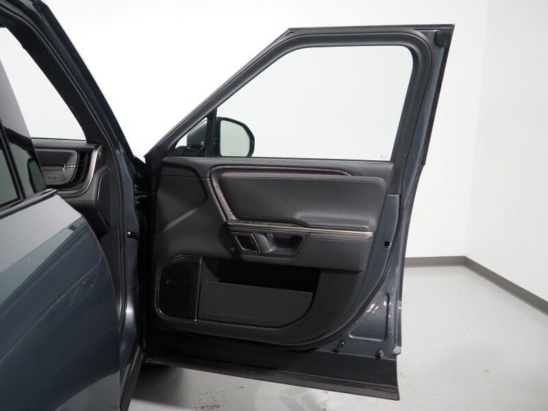 2024 Rivian R1S Adventure Package AWD *QUAD-MOTOR, LARGE BATTERY PACK, NAVIGATION, ADAPTIVE CRUISE, SAFETY ALERTS, 360 CAMERAS, PANO GLASS ROOF, LEATHER, CLIMATE SEATS, HEATED STEERING, 20 INCH WHEELS, MERIDIAN AUDIO, WIRELESS CHARGING Round Rock TX