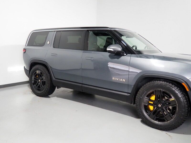 2024 Rivian R1S Adventure Package AWD *QUAD-MOTOR, LARGE BATTERY PACK, NAVIGATION, ADAPTIVE CRUISE, SAFETY ALERTS, 360 CAMERAS, PANO GLASS ROOF, LEATHER, CLIMATE SEATS, HEATED STEERING, 20 INCH WHEELS, MERIDIAN AUDIO, WIRELESS CHARGING Round Rock TX