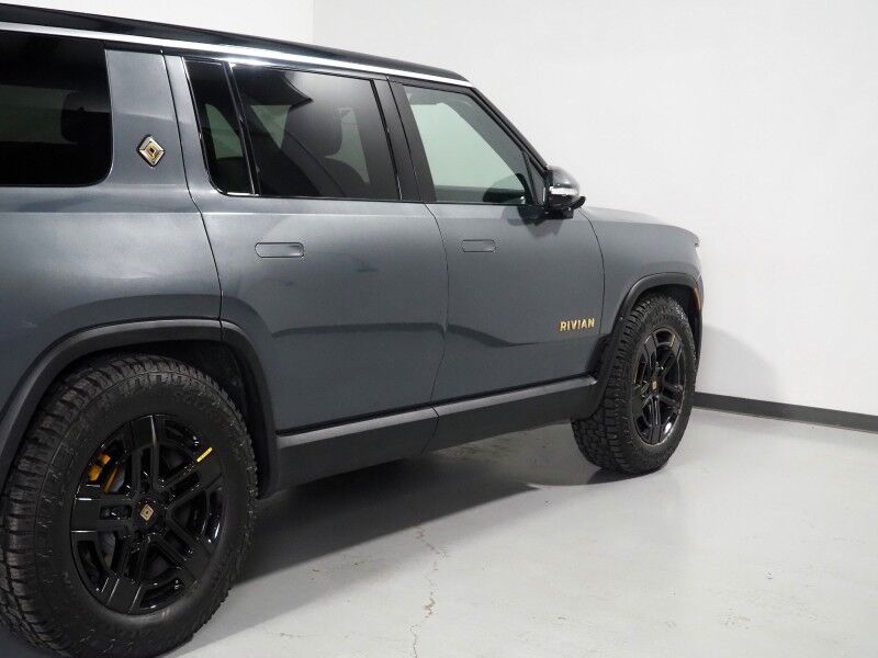 2024 Rivian R1S Adventure Package AWD *QUAD-MOTOR, LARGE BATTERY PACK, NAVIGATION, ADAPTIVE CRUISE, SAFETY ALERTS, 360 CAMERAS, PANO GLASS ROOF, LEATHER, CLIMATE SEATS, HEATED STEERING, 20 INCH WHEELS, MERIDIAN AUDIO, WIRELESS CHARGING Round Rock TX