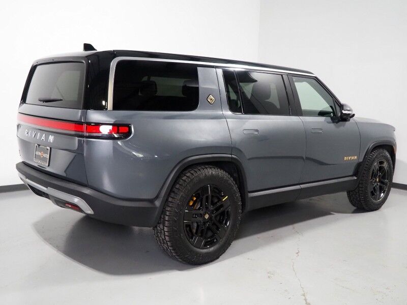2024 Rivian R1S Adventure Package AWD *QUAD-MOTOR, LARGE BATTERY PACK, NAVIGATION, ADAPTIVE CRUISE, SAFETY ALERTS, 360 CAMERAS, PANO GLASS ROOF, LEATHER, CLIMATE SEATS, HEATED STEERING, 20 INCH WHEELS, MERIDIAN AUDIO, WIRELESS CHARGING Round Rock TX